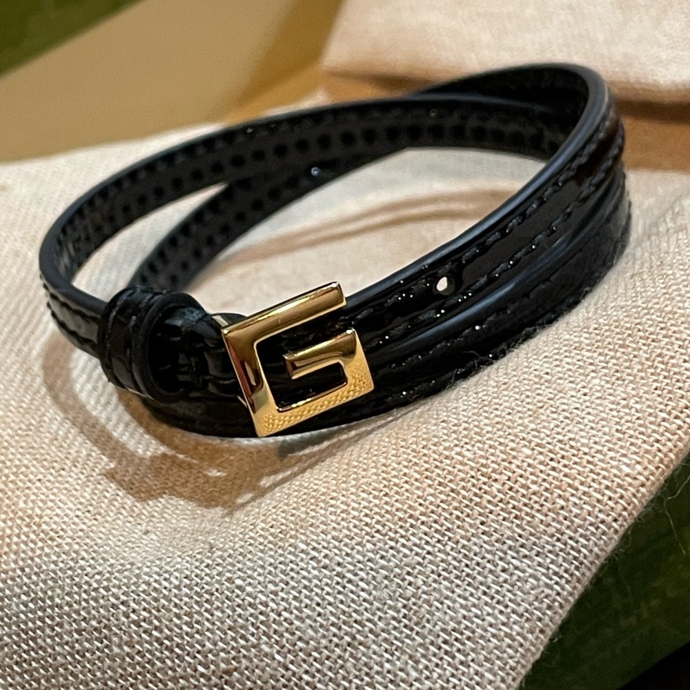 NEW Authentic Gucci G motif black patent leather bracelet